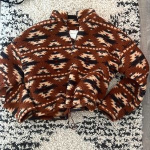 Aztec print American eagle crop fleece top quarter zip